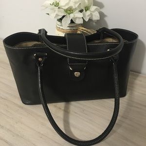 Black leather Kate spade bucket style bag